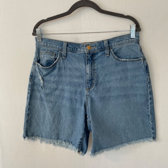 Universal Thread Goods Co. Size 10R High Rise Vintage Straight Shorts Frayed Hem - Picture 6 of 6